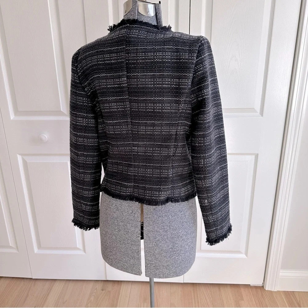 Jacket - Picture 3 of 6